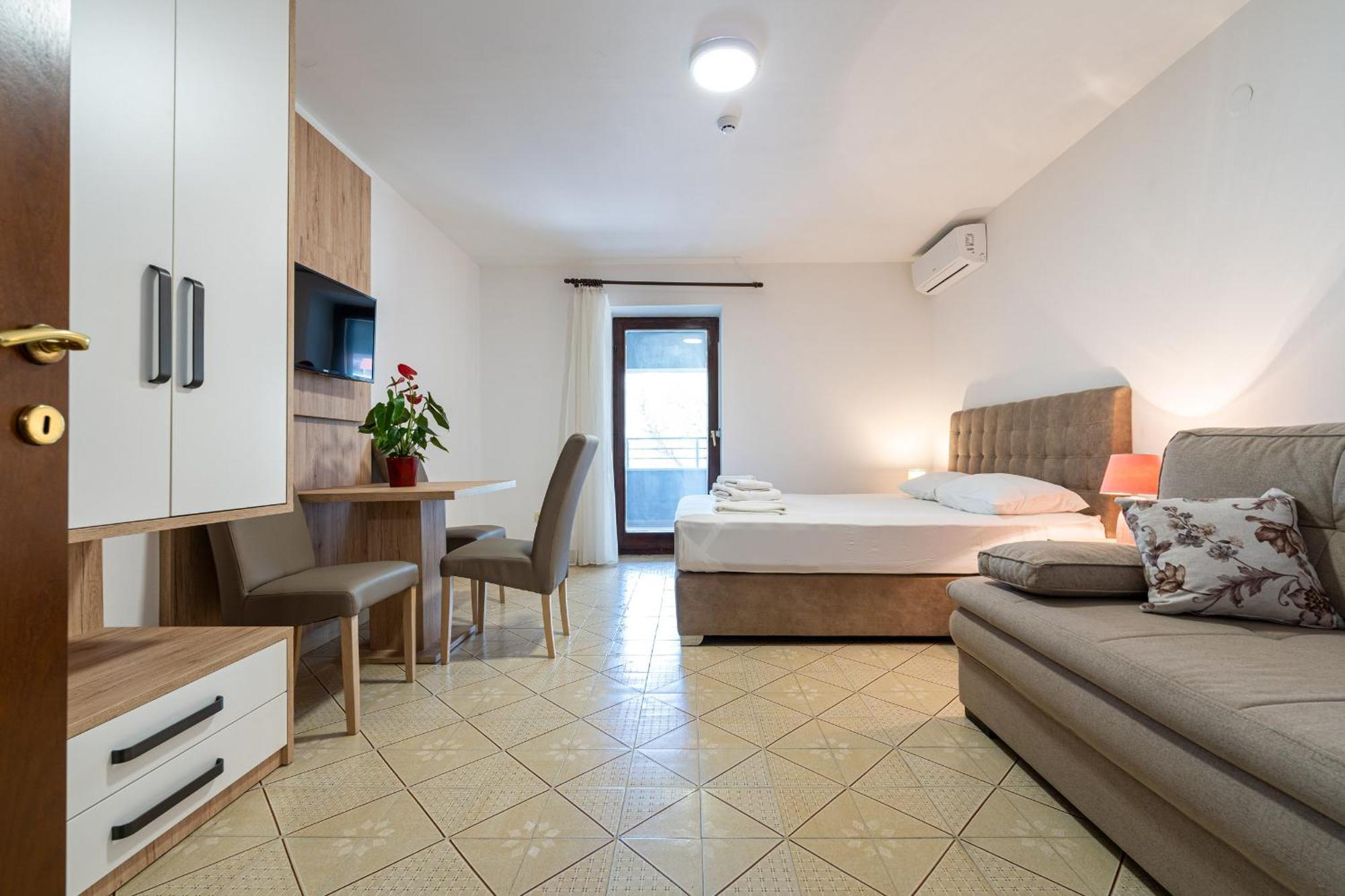 Studio Apartments Marea 2 Budva Chambre photo