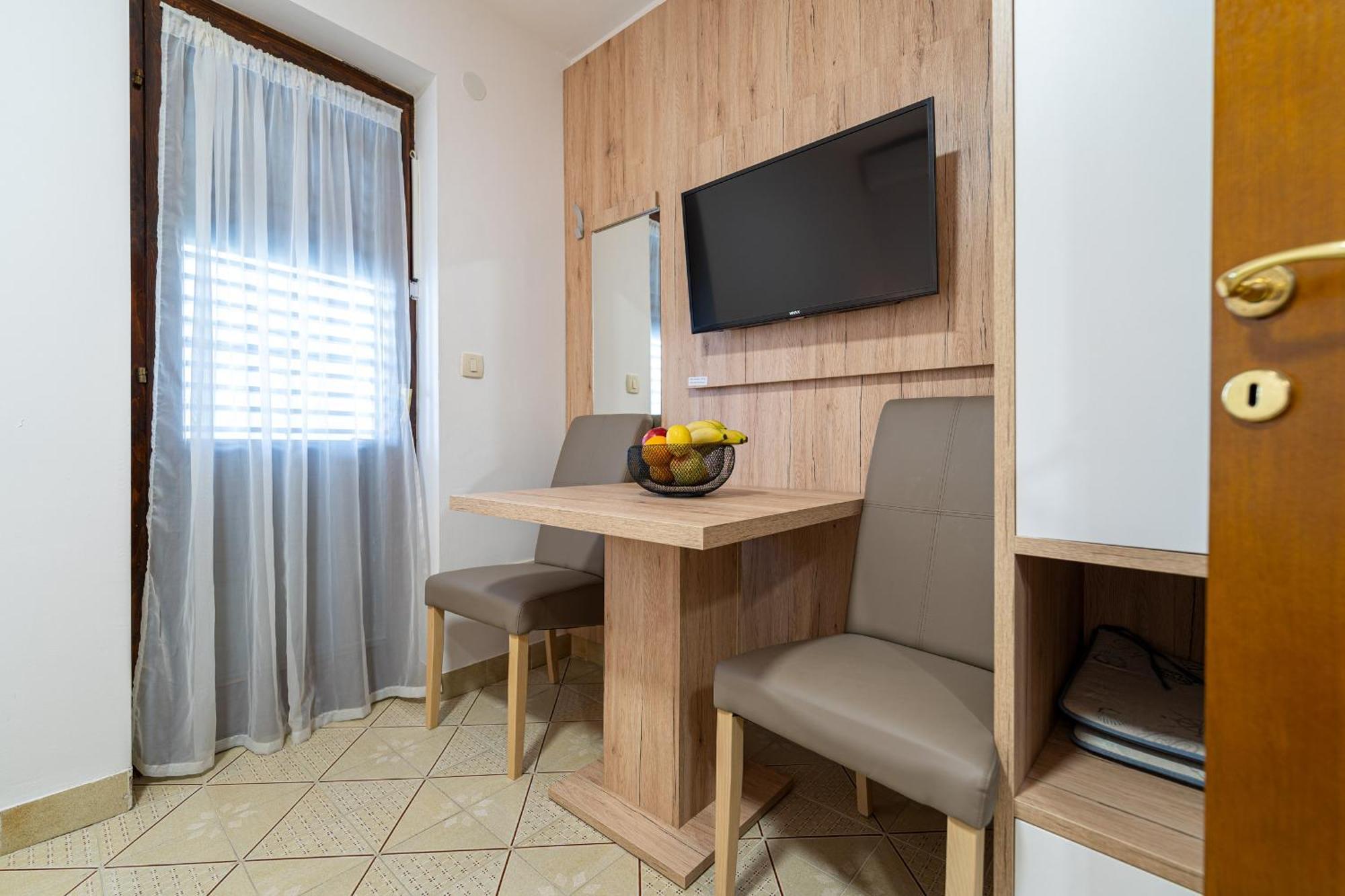 Studio Apartments Marea 2 Budva Chambre photo